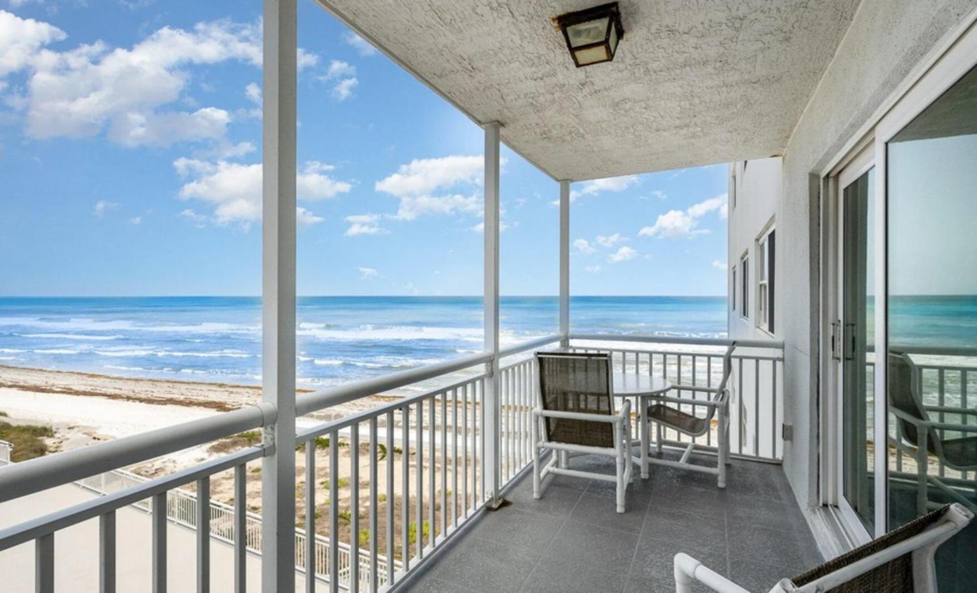 Space Coast Retreat Сателлайт-Бич Экстерьер фото
